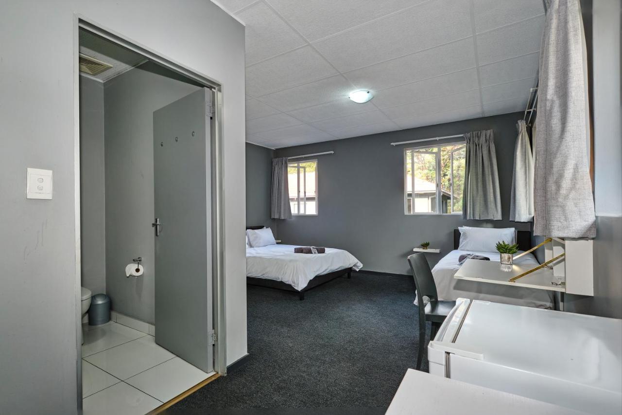 Inn & Out Sandton 约翰内斯堡 外观 照片