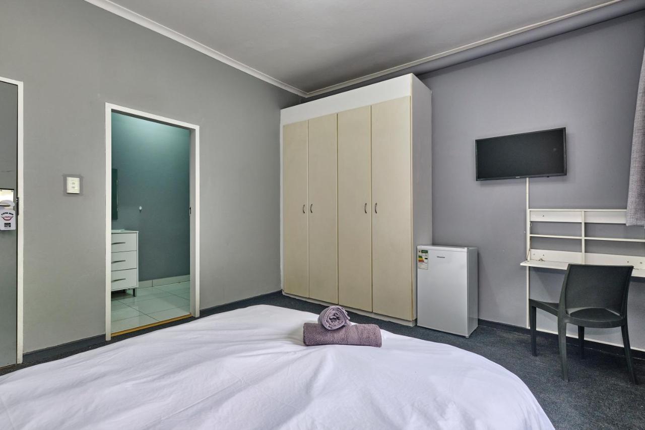 Inn & Out Sandton 约翰内斯堡 外观 照片
