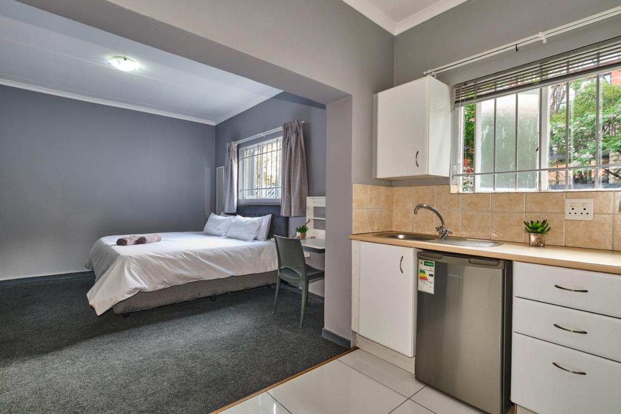 Inn & Out Sandton 约翰内斯堡 外观 照片