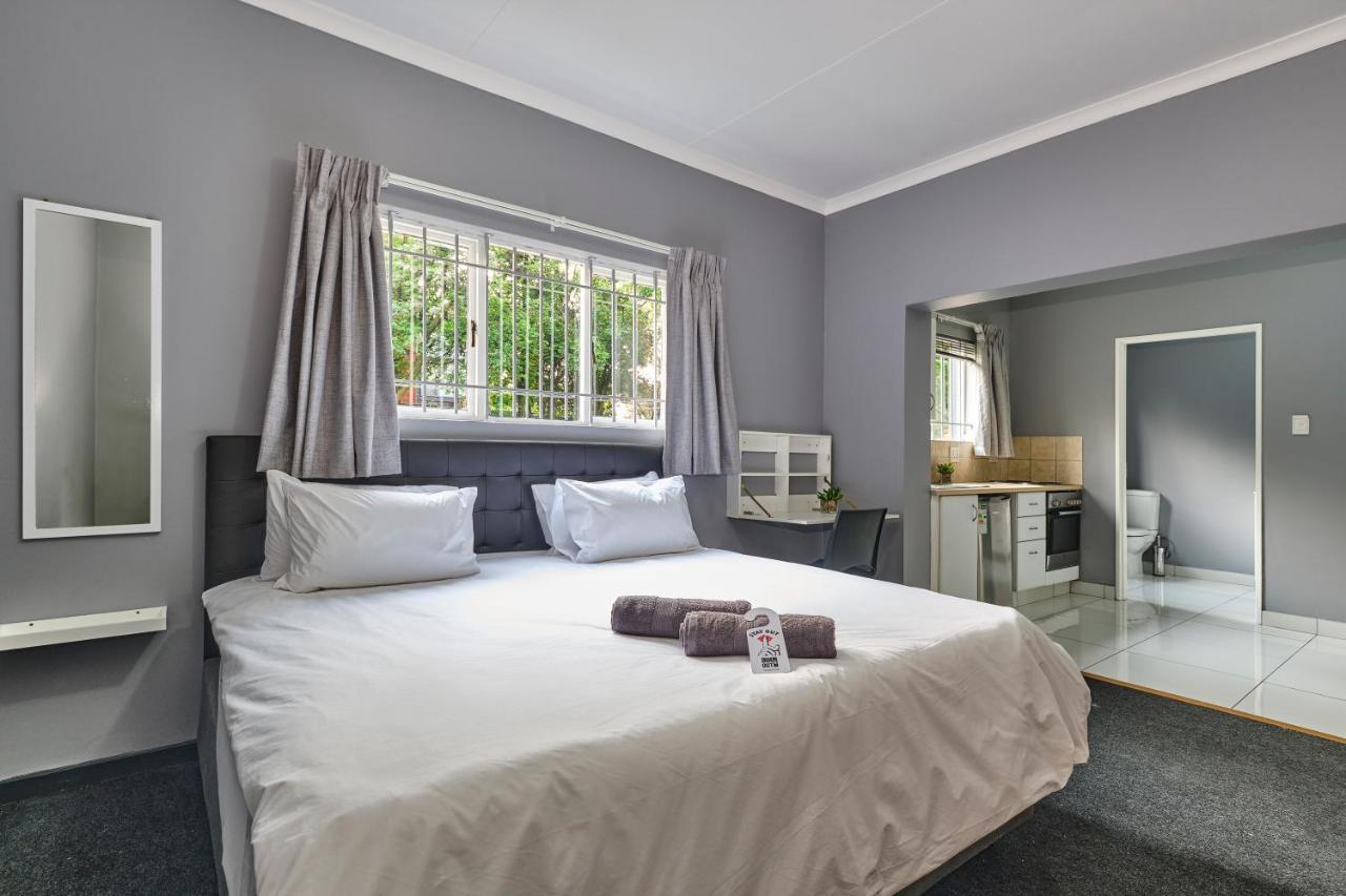 Inn & Out Sandton 约翰内斯堡 外观 照片