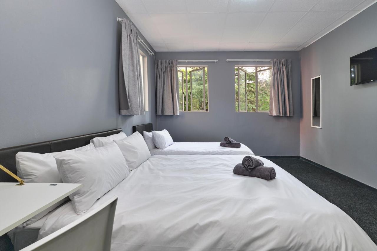 Inn & Out Sandton 约翰内斯堡 外观 照片